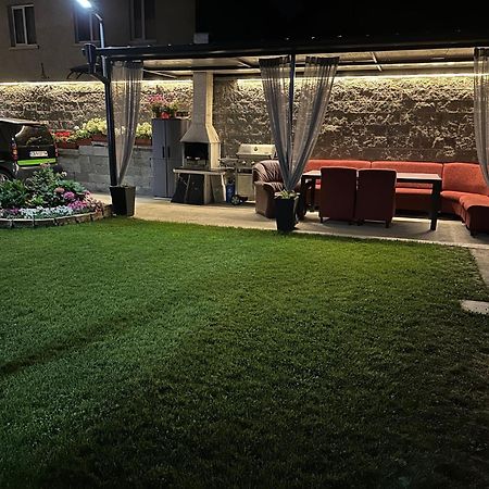 מלון Sharkova House בנסקו מראה חיצוני תמונה
